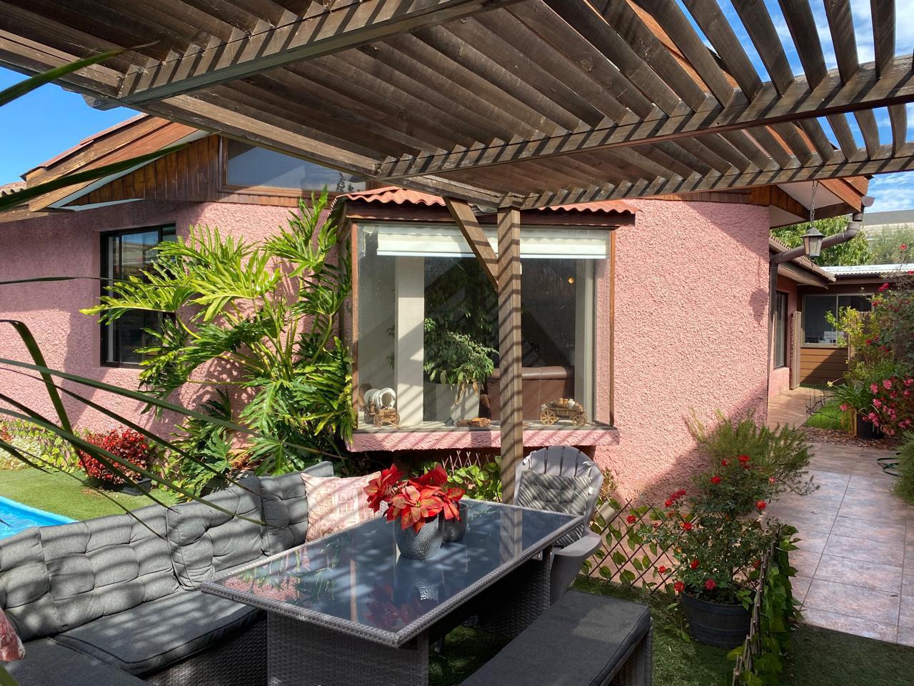 Maravillosa casa con bellos espacios en arriendo en Quilpue